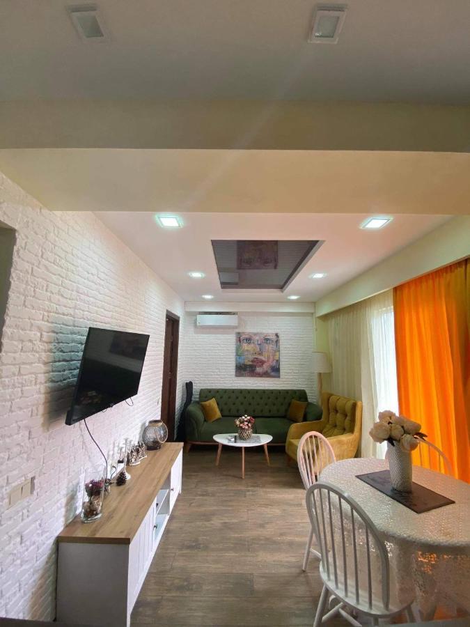 Apartament Victoria Apartment Tbilisi ภายนอก รูปภาพ